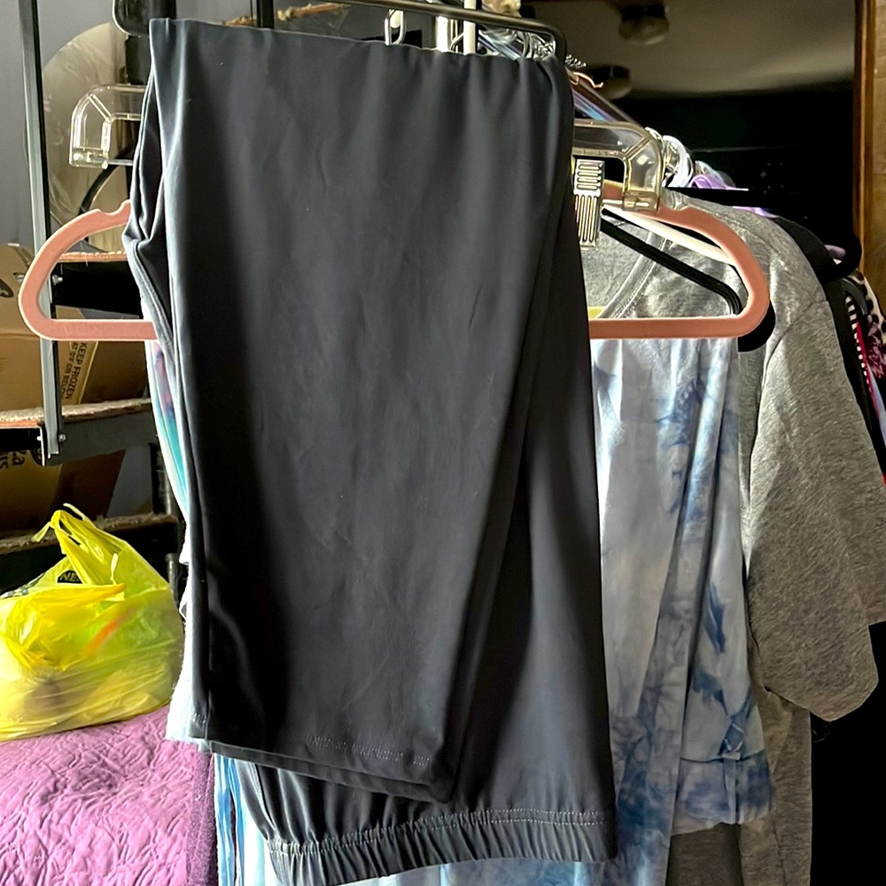 3x-5X capris leggings depot solid gray